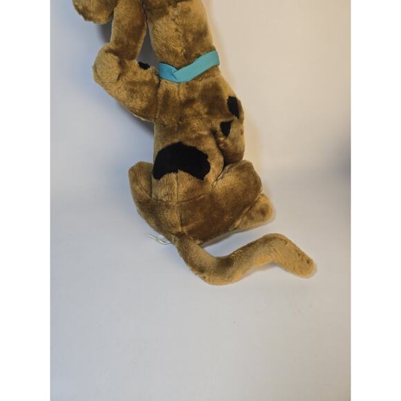 18” Cartoon Network Scooby Doo Plush Holding Scooby Snacks Play By Play 2002 - Picture 5 of 9